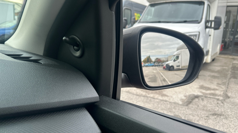 Dacia Sandero 1.0 TCe Essential 5dr Bi Fuel Hatchback